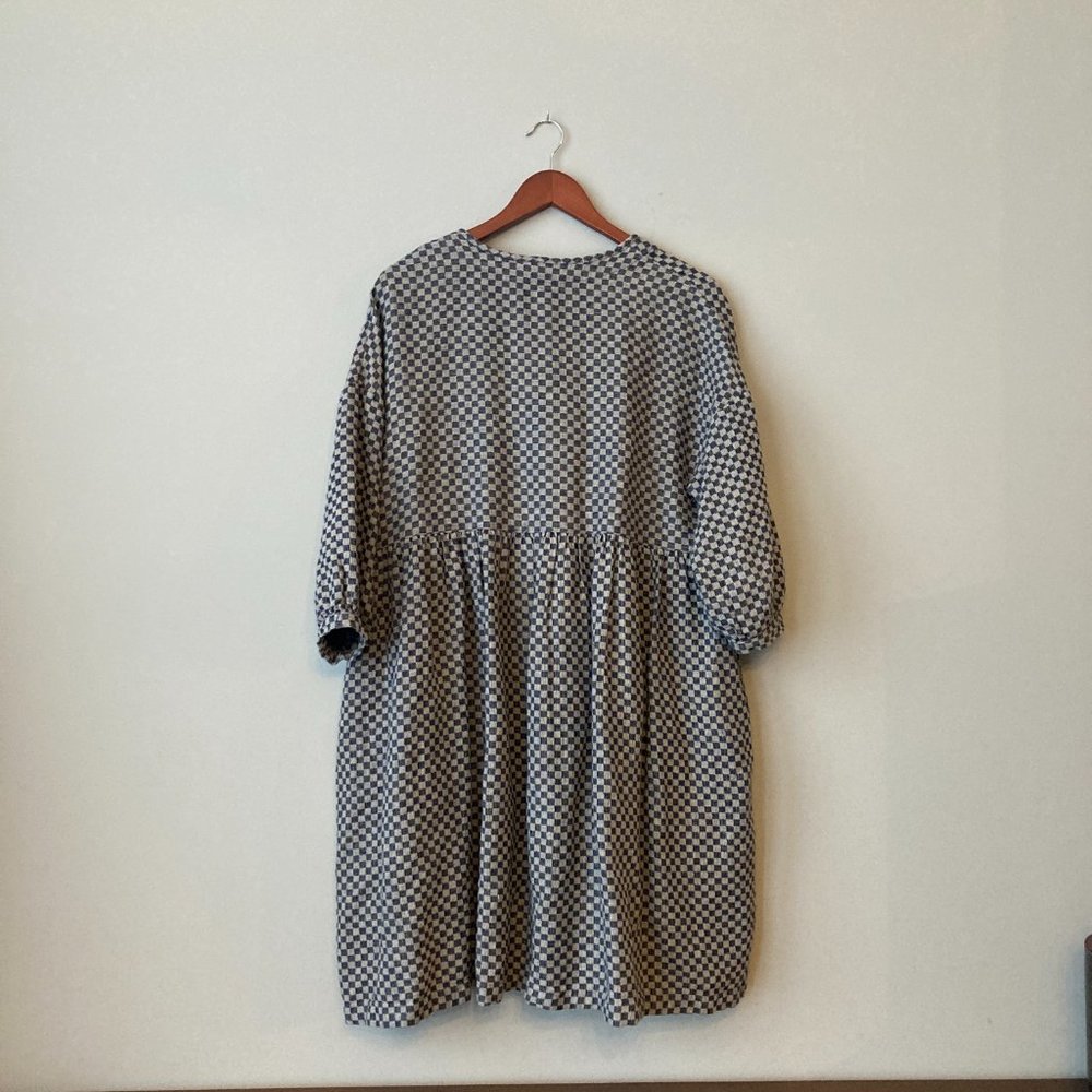 ❌SOLD❌ Beaton Linen Button Up Long Sleeve Dress in Checkered Print, size S - Picture 2 of 5